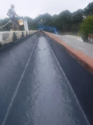 Blackburn gutter lining